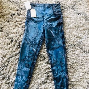 Majji -Mayfly High Rise 7/8th Compression tights